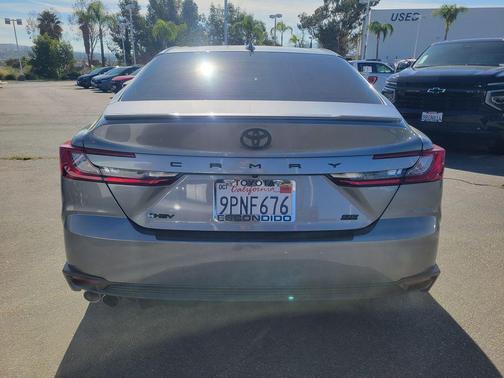 2025 Toyota Camry SE