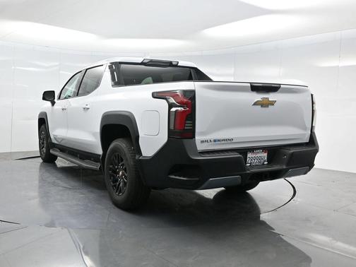 2026 Chevrolet Silverado EV LT