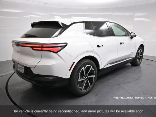 2025 Chevrolet Equinox EV LT