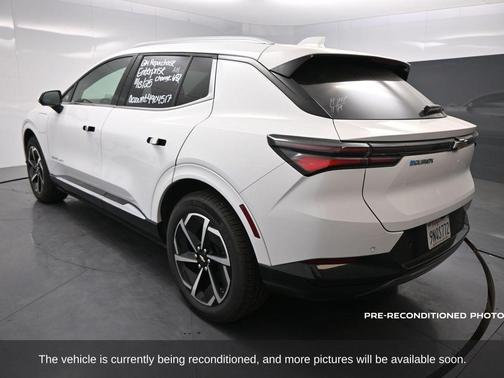 2025 Chevrolet Equinox EV LT