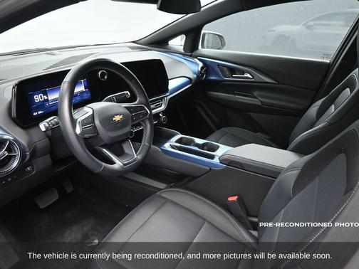 2025 Chevrolet Equinox EV LT