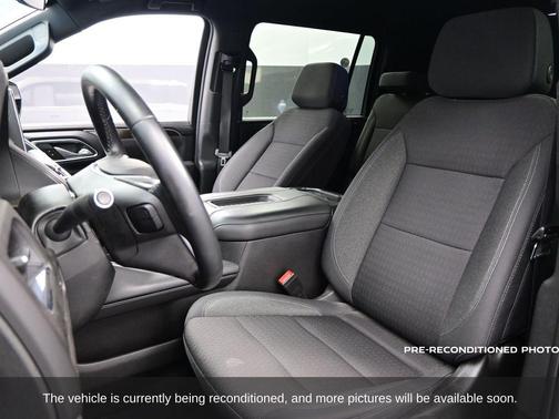 2023 GMC Yukon XL SLE