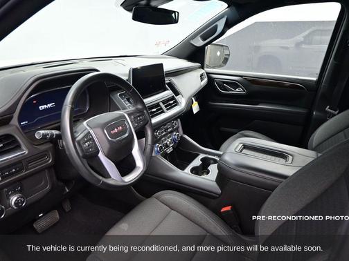 2023 GMC Yukon XL SLE