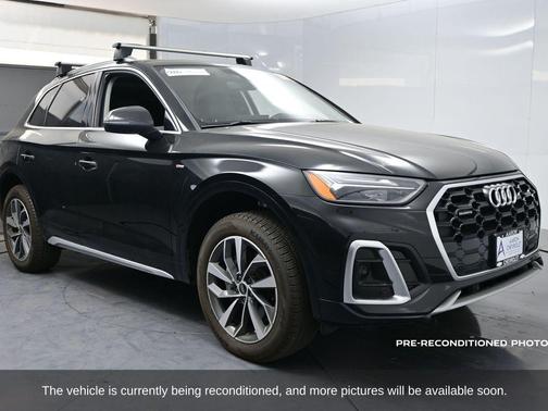 2024 Audi Q5 45 S line Premium