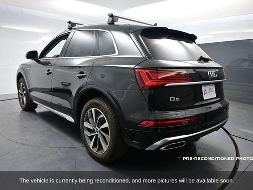 2024 Audi Q5 45 S line Premium