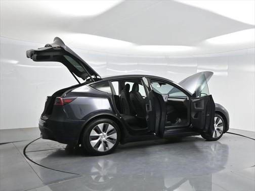 2025 Tesla Model Y Performance Dual Motor All-Wheel Drive