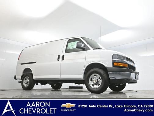 2025 Chevrolet Express 2500 RWD 2500 Regular Wheelbase WT