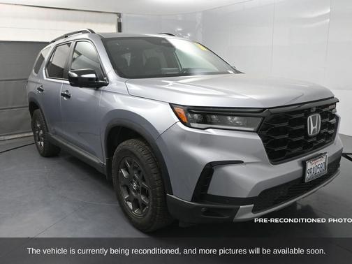 2025 Honda Pilot TrailSport