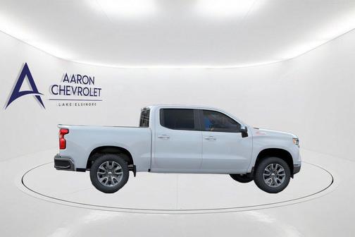 Summit White 2026 Chevrolet Silverado 1500 LT