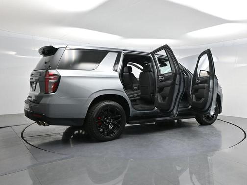 2023 Chevrolet Tahoe 4WD RST