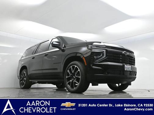 2025 Chevrolet Suburban RST