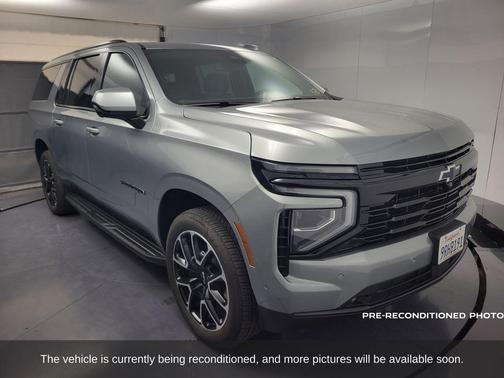 2025 Chevrolet Suburban RST