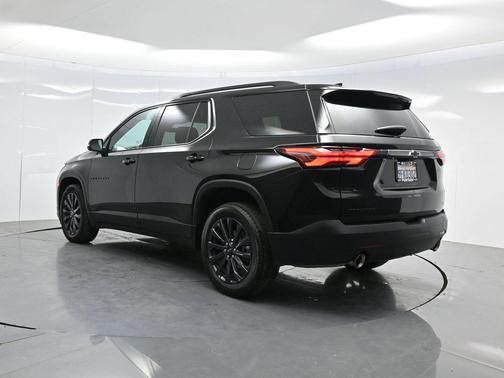 Mosaic Black Metallic 2023 Chevrolet Traverse RS