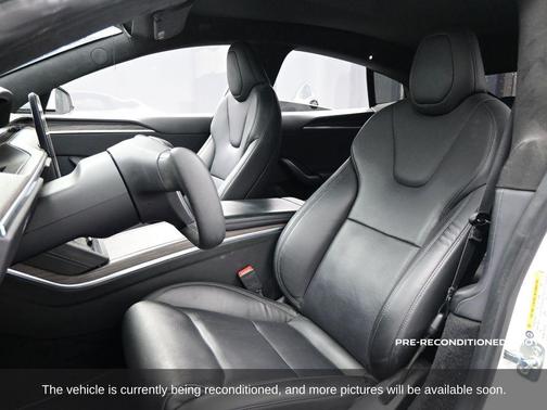 2022 Tesla Model S Base