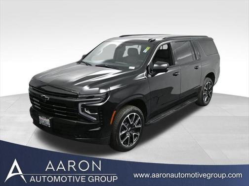 2025 Chevrolet Suburban RST