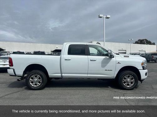 2023 RAM 2500 Laramie Crew Cab 4x4 6'4' Box