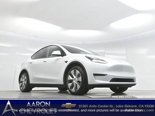 2023 Tesla Model Y Long Range Dual Motor All-Wheel Drive