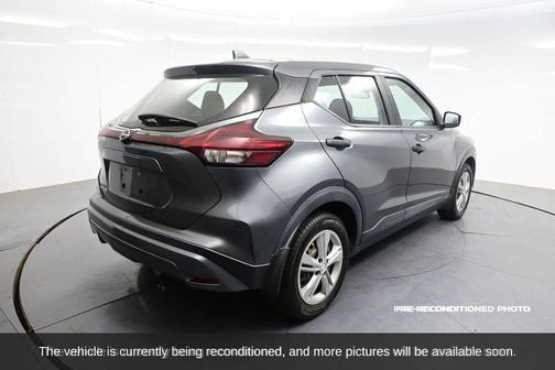 Gun Metallic 2022 Nissan Kicks S