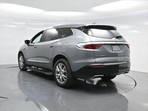 2023 Buick Enclave Essence FWD