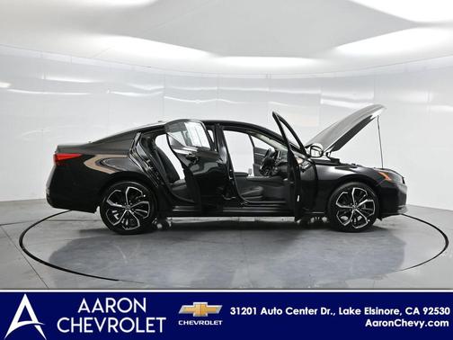 2023 Nissan Altima SR FWD