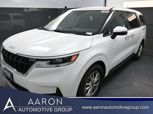 2024 Kia Carnival LX