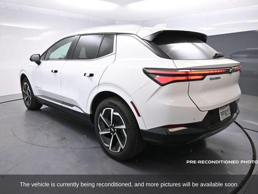 2025 Chevrolet Equinox EV LT