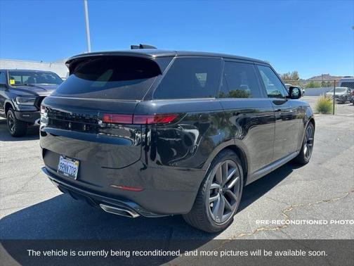 2024 Land Rover Range Rover Sport SE