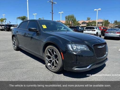 2018 Chrysler 300 Touring