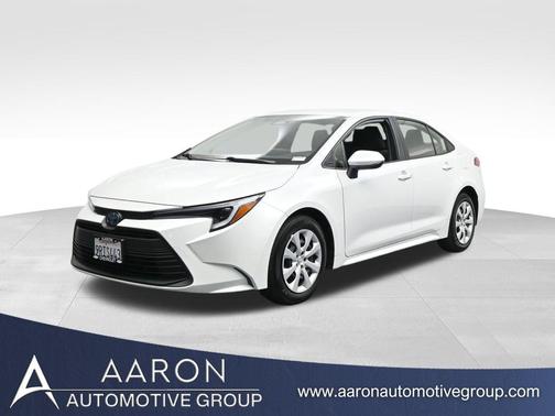 2025 Toyota Corolla Hybrid LE