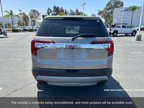2022 GMC Acadia FWD SLE