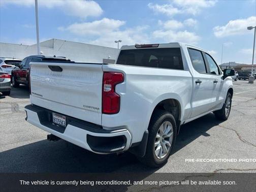 2022 Chevrolet Silverado 1500 Custom