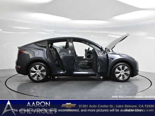 2023 Tesla Model Y RWD