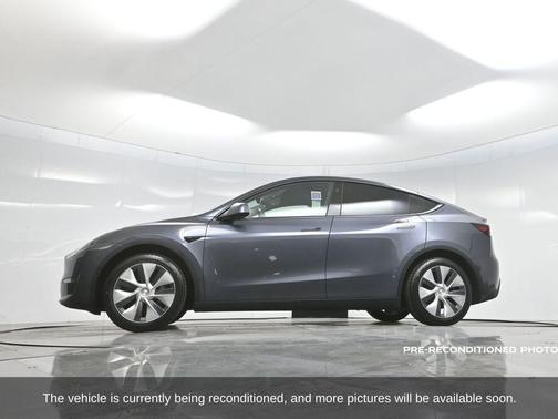 2023 Tesla Model Y RWD