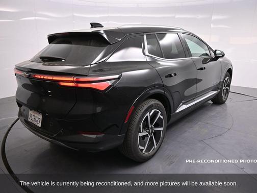 2025 Chevrolet Equinox EV LT