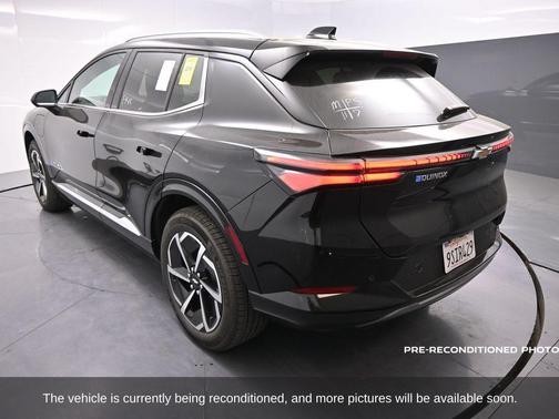 2025 Chevrolet Equinox EV LT