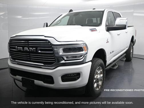 2024 RAM 2500 Laramie Crew Cab 4x4 6'4' Box