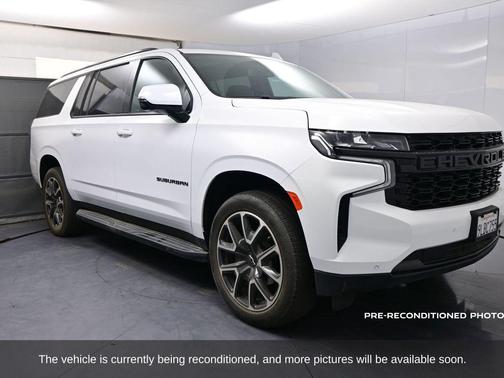 2024 Chevrolet Suburban RST