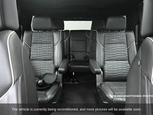 2023 Cadillac Escalade ESV Sport Platinum