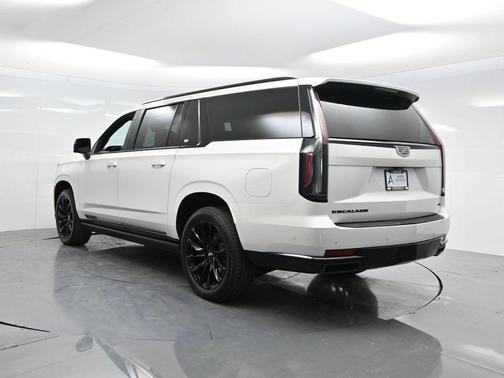 2023 Cadillac Escalade ESV Sport Platinum
