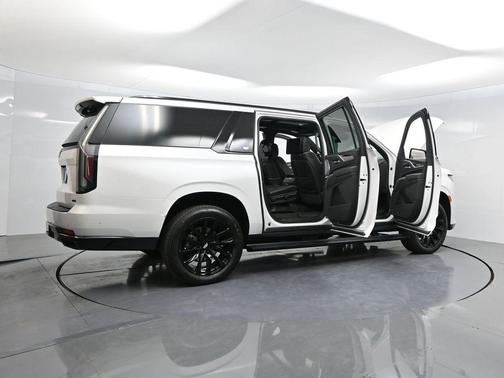 2023 Cadillac Escalade ESV Sport Platinum