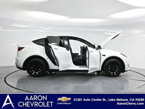 2021 Tesla Model Y Standard Range Rear-Wheel Drive