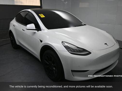 2021 Tesla Model Y Standard Range Rear-Wheel Drive