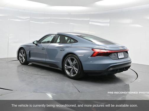 2022 Audi e-tron GT Premium Plus