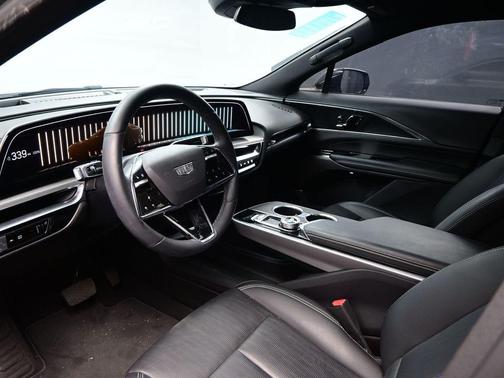 2024 Cadillac LYRIQ Luxury