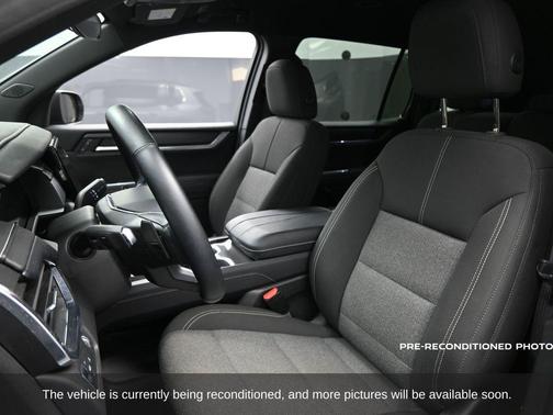 2025 GMC Acadia FWD Elevation