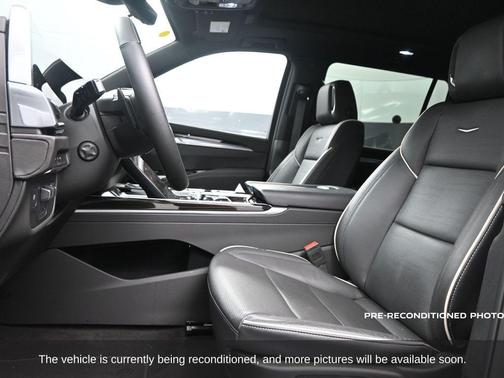 2025 Cadillac Escalade ESV Premium Luxury