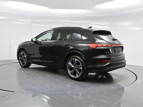 2024 Audi Q4 e-tron Premium Plus 55 quattro