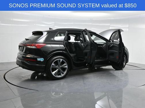 2024 Audi Q4 e-tron Premium Plus 55 quattro
