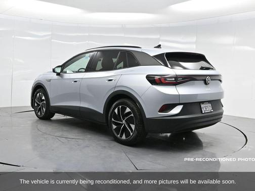 2022 Volkswagen ID.4 Pro