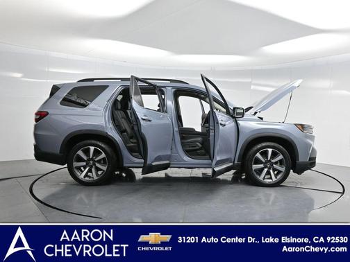 2023 Honda Pilot Touring 8-Passenger
